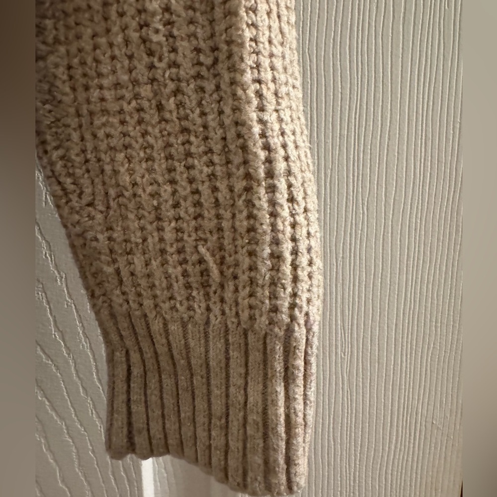 Cardigan - Picture 4 of 4